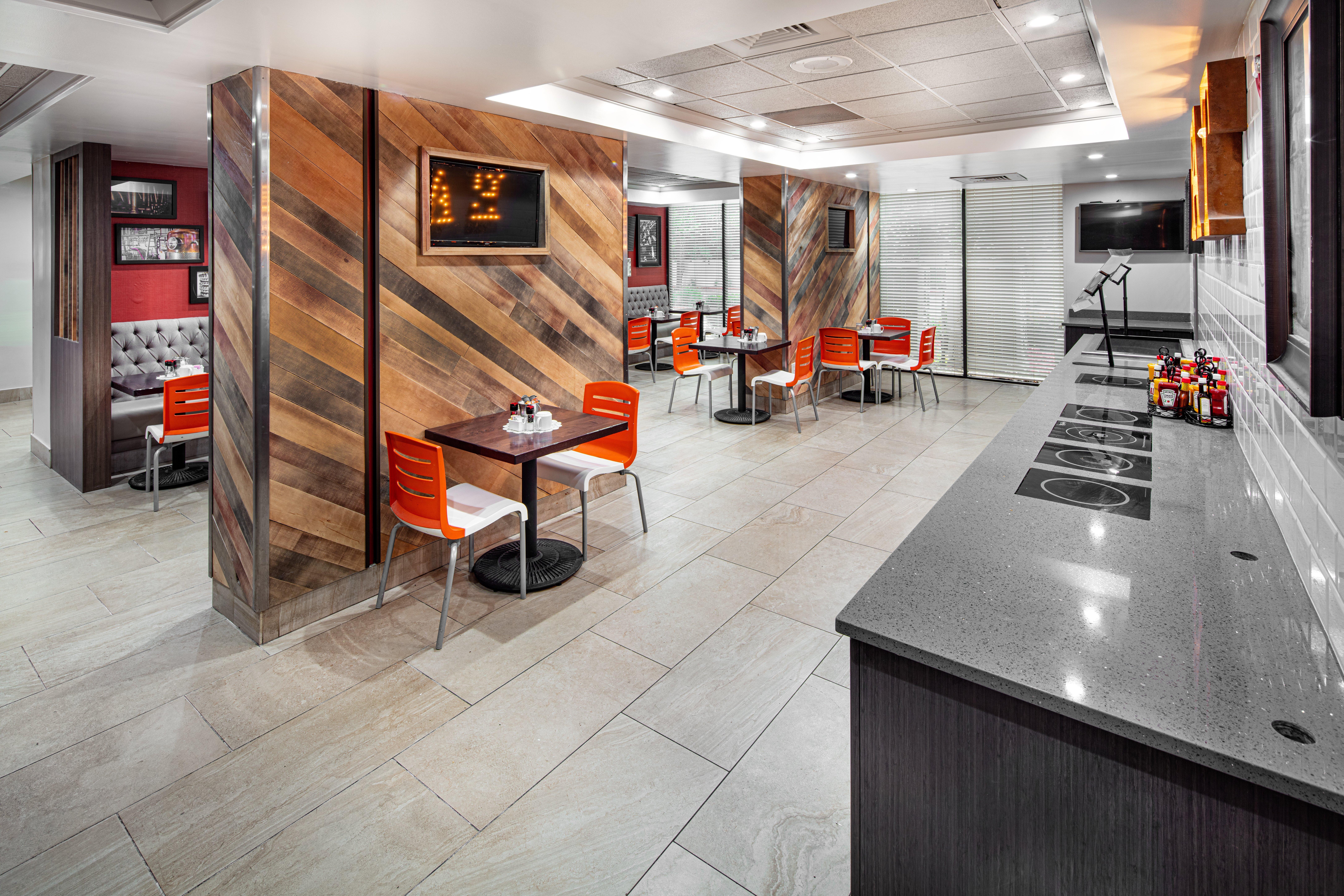 Holiday Inn Hotel Atlanta-Northlake, A Full Service Hotel Тъкър Екстериор снимка