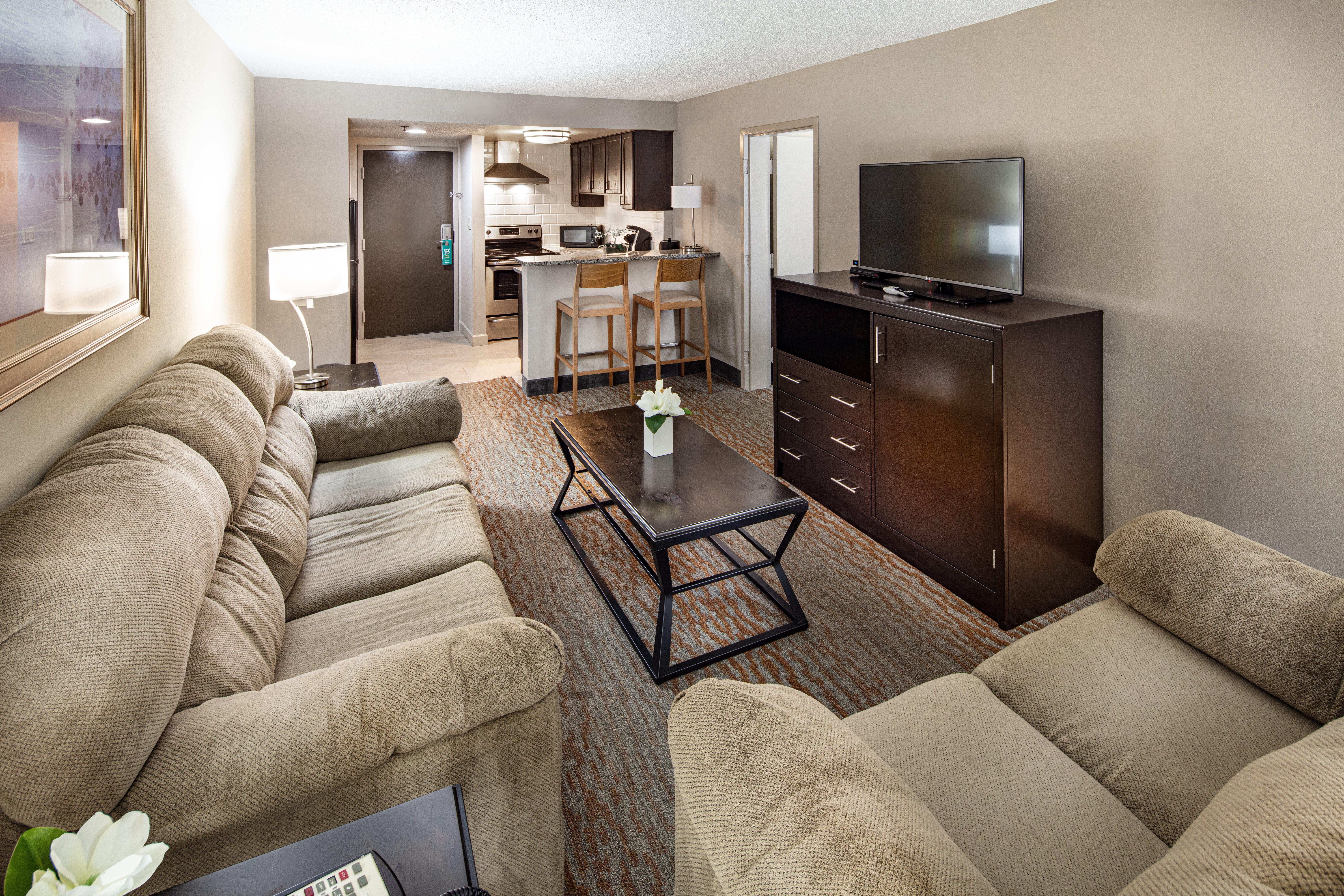 Holiday Inn Hotel Atlanta-Northlake, A Full Service Hotel Тъкър Екстериор снимка