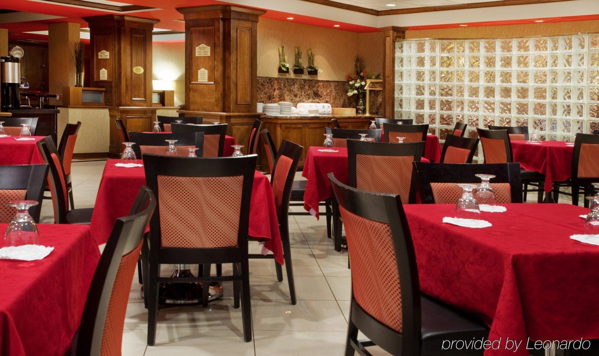 Holiday Inn Hotel Atlanta-Northlake, A Full Service Hotel Тъкър Ресторант снимка